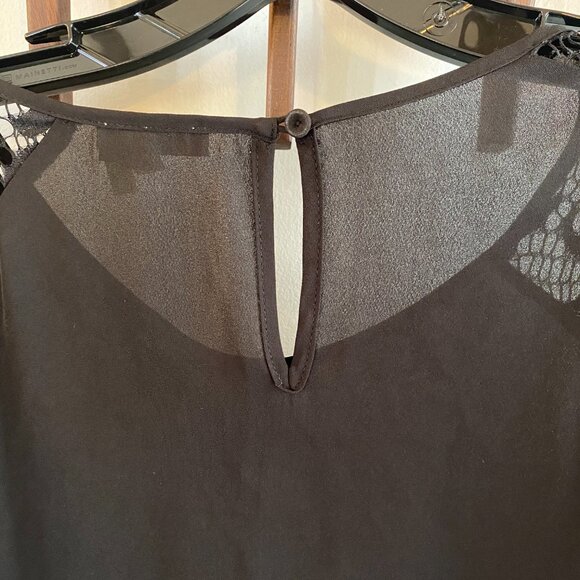 Anthropologie Meadow Rue top black lace sheer rounded hemline - Picture 6 of 8